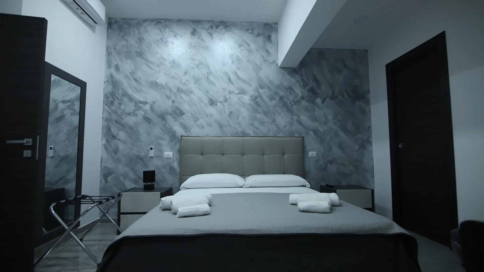 Il Ritrovo Spa&Rooms Neapol 0*,